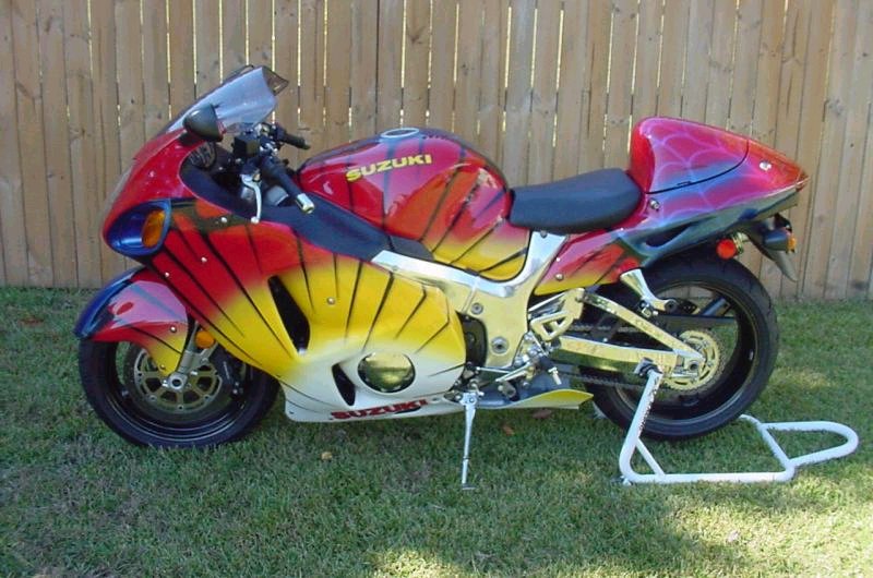 Купить мотоцикл бу в краснодарском. Покраска мотоцикла. Необычная окраски мотоцикла. Интересные расцветки мотоциклов. Эксклюзивная покраска мотоцикла.