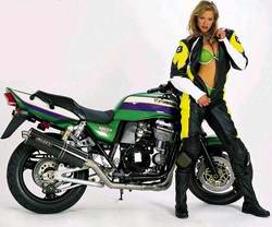 girls_on_bike_0007.jpg