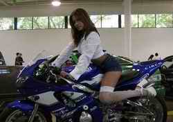 girls_on_bike_0002.jpg