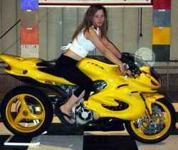 girls_on_bike_0002.jpg