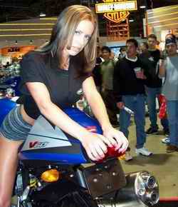 girls_on_bike_0002.jpg