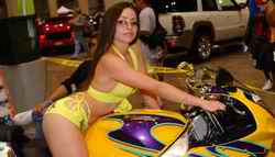 girls_on_bike_0002.jpg