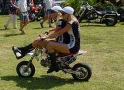 girls_on_bike_0002.jpg