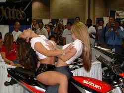 girls_on_bike_0002.jpg